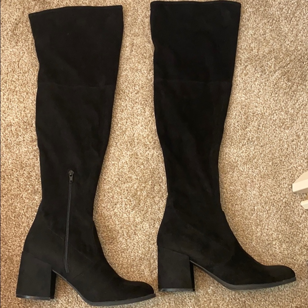 Black thigh High boots